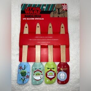 New Star Wars Mandalorian Baby Yoda Silicone 4pk Spatulas Spoon Set